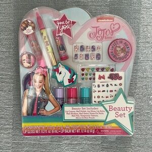 Nickelodeon JoJo Siwa Beauty Set Nails Lips NEW